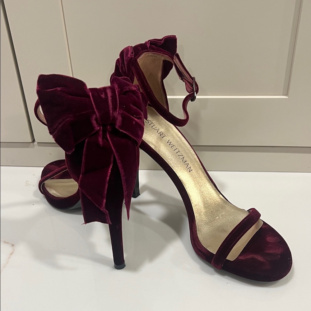 Stuart Weitzman Wine Velvet Bow High-Heel Sandals - Picture 2 of 7
